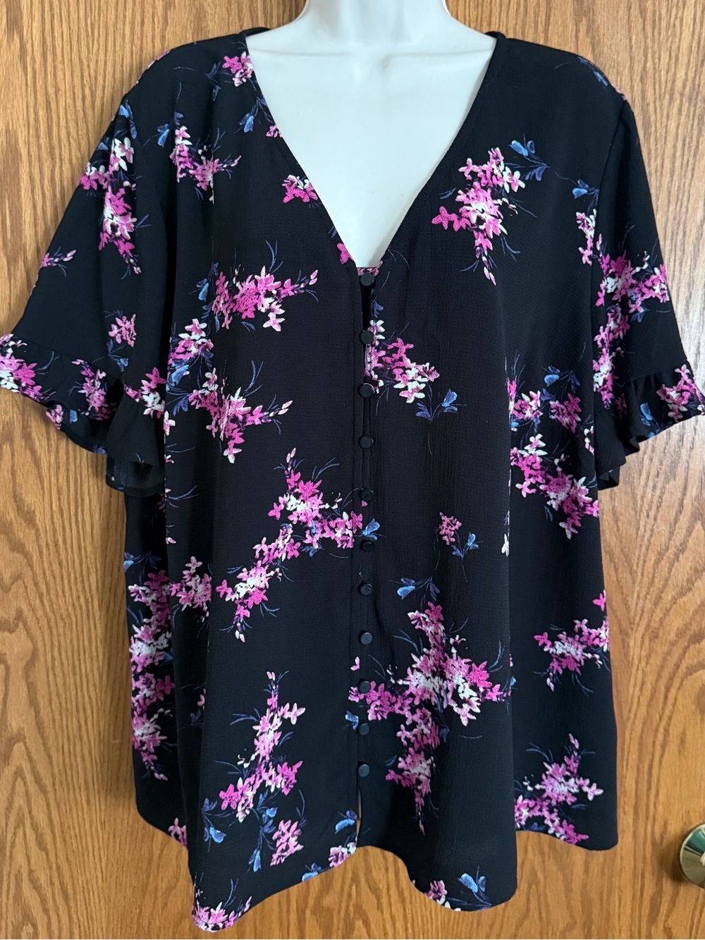 CeCe Textured Blouse Short Sleeve Black Floral Button Front Top Women's Size 2X